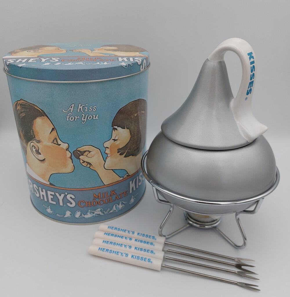 2008 Hershey's Kisses 100th Anniversary Fondue Set Ceramic Silver Pot Tin Forks